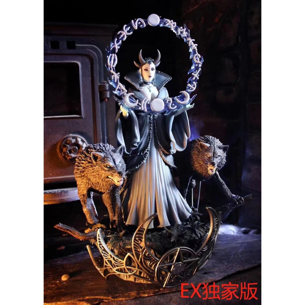 Dream Figures x Anne Stokes - Moon Witch [2 Variants]