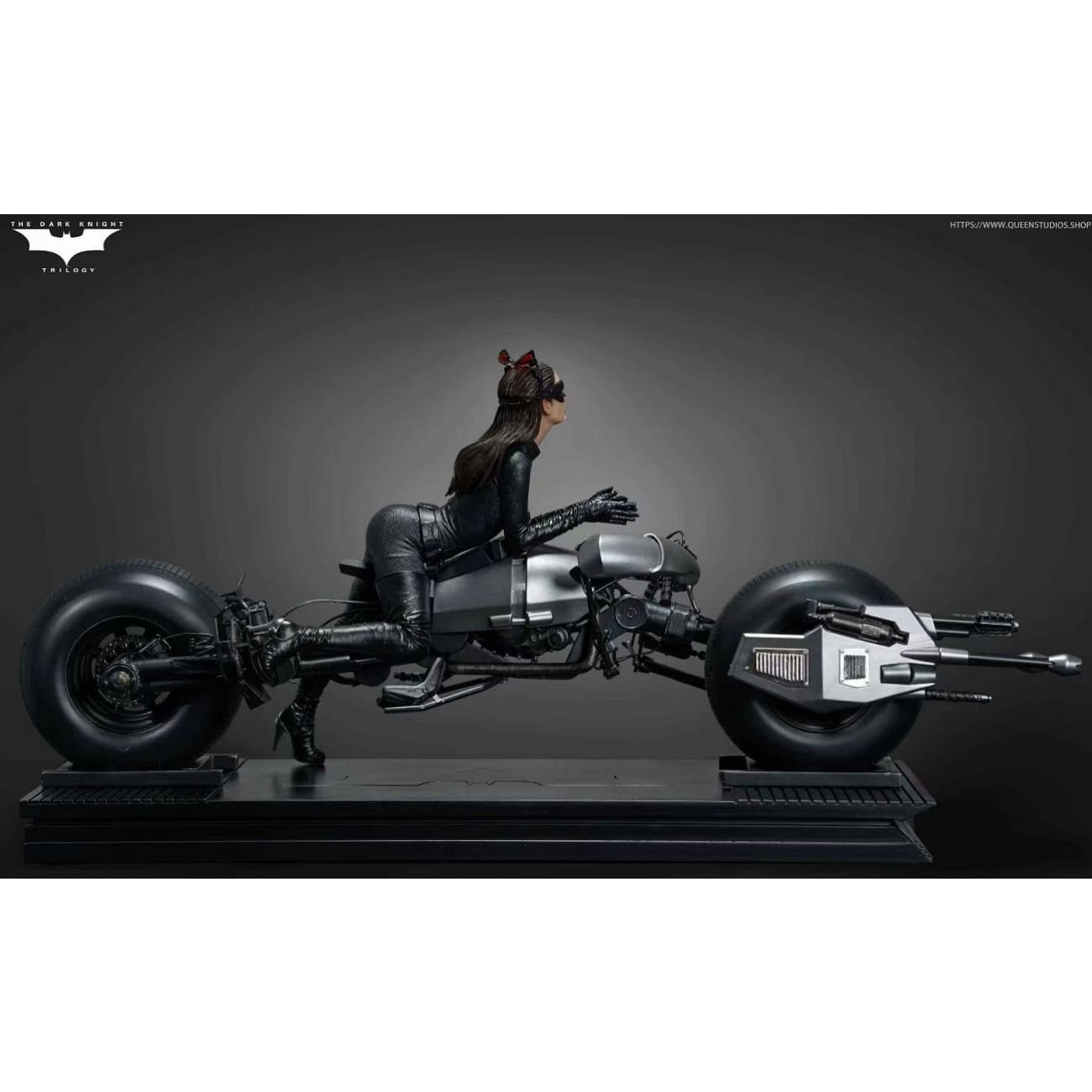 QueenStudios - Cat Woman on Bike [1/6 scale] 