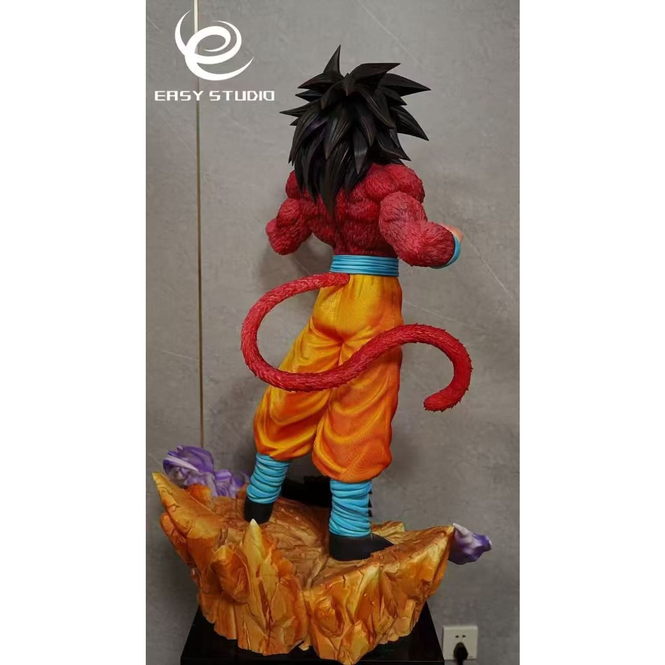 Easy Studio - Super Saiyan 4 Goku [2 Variants]