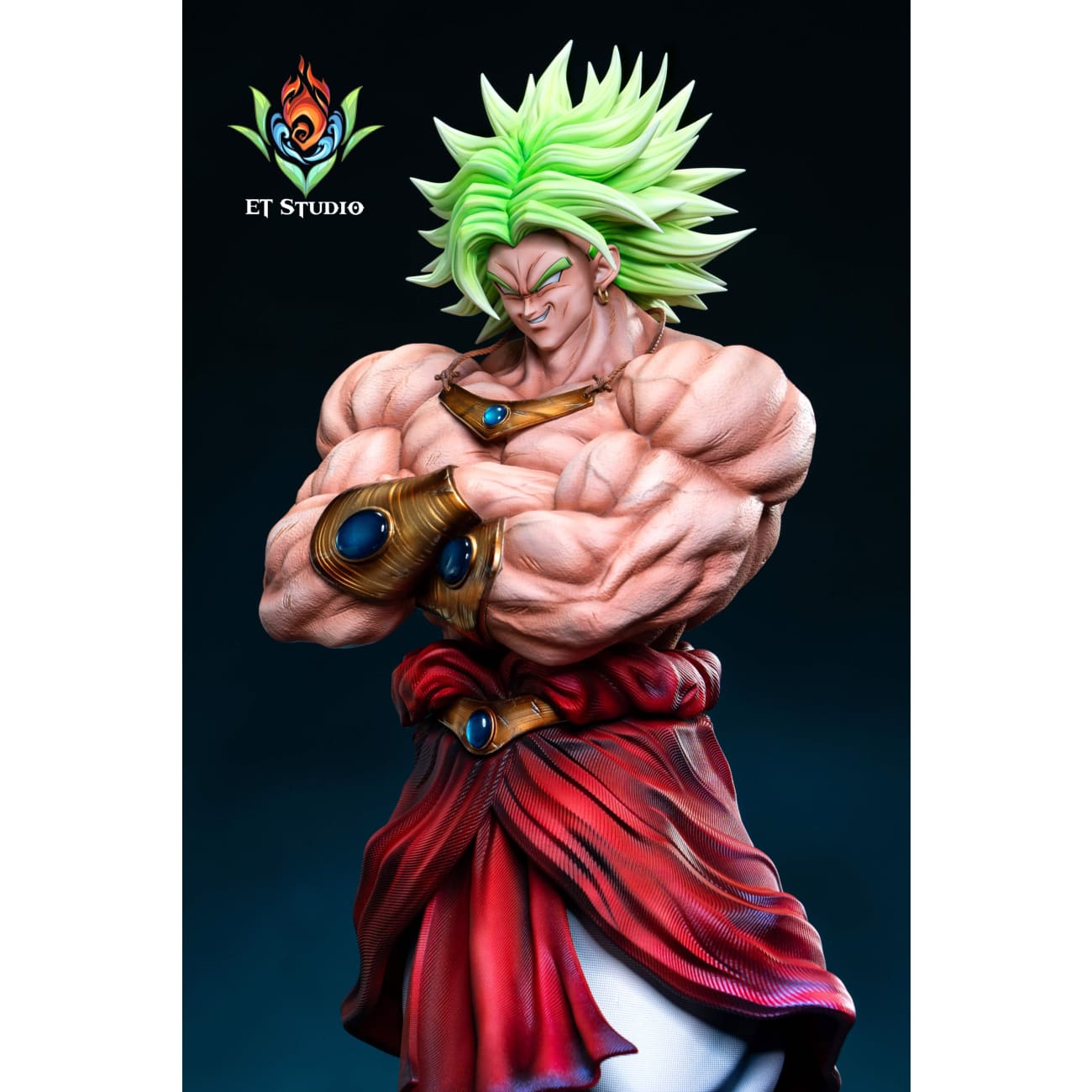 ET Studio - Hold Chest Broly