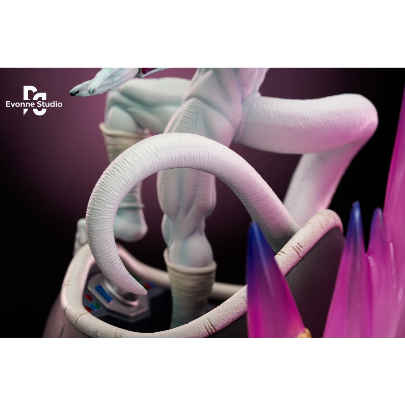 Evonne Studio - Frieza