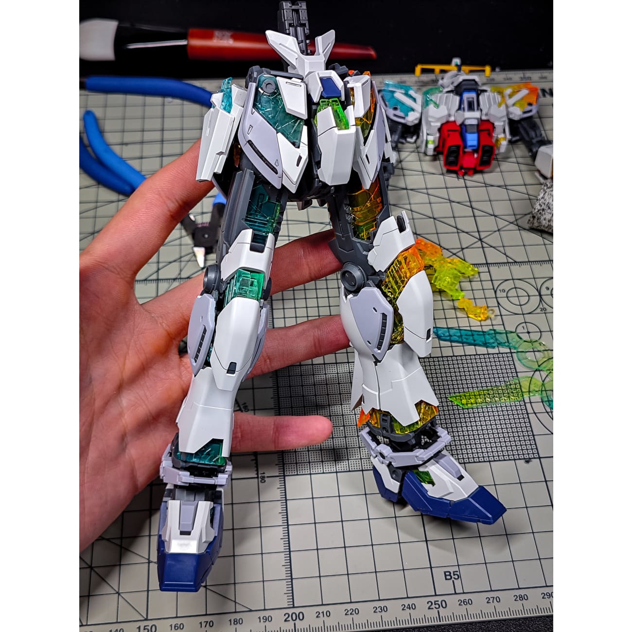 Fan Xing Studio x NoTop Model Club - MG Narrative Gundam