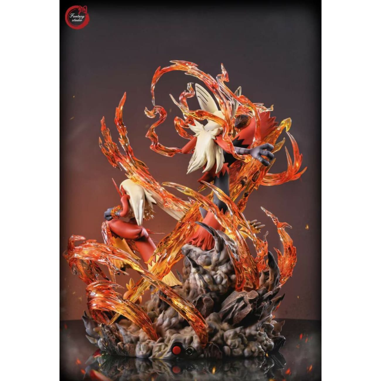 Fantasy Studio - Blaziken Family Blaze Kick