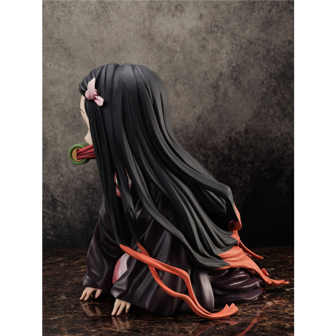 Furyu F:nex - Nezuko in Tanjiro Box 1/1 Scale [licensed]