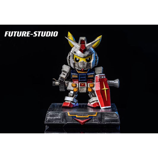 Future Studio - Pikachu cosplay Gundam