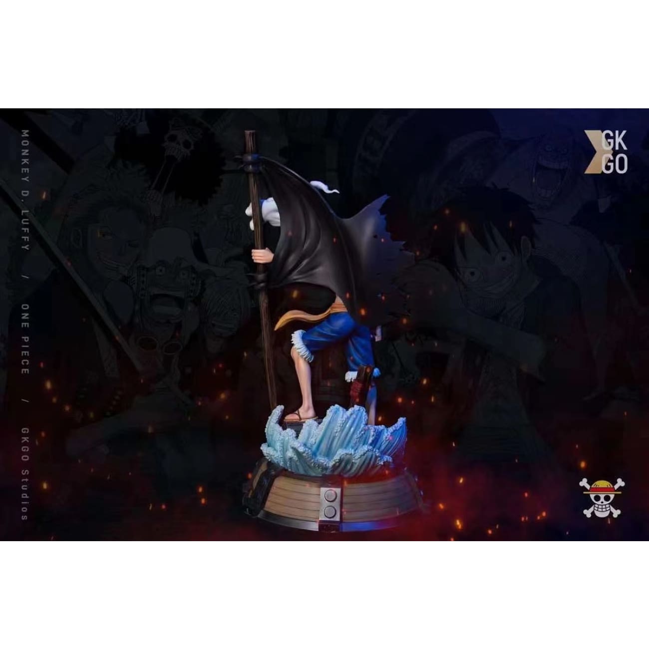 GKGO Studios -Luffy with Straw Hat Flag 