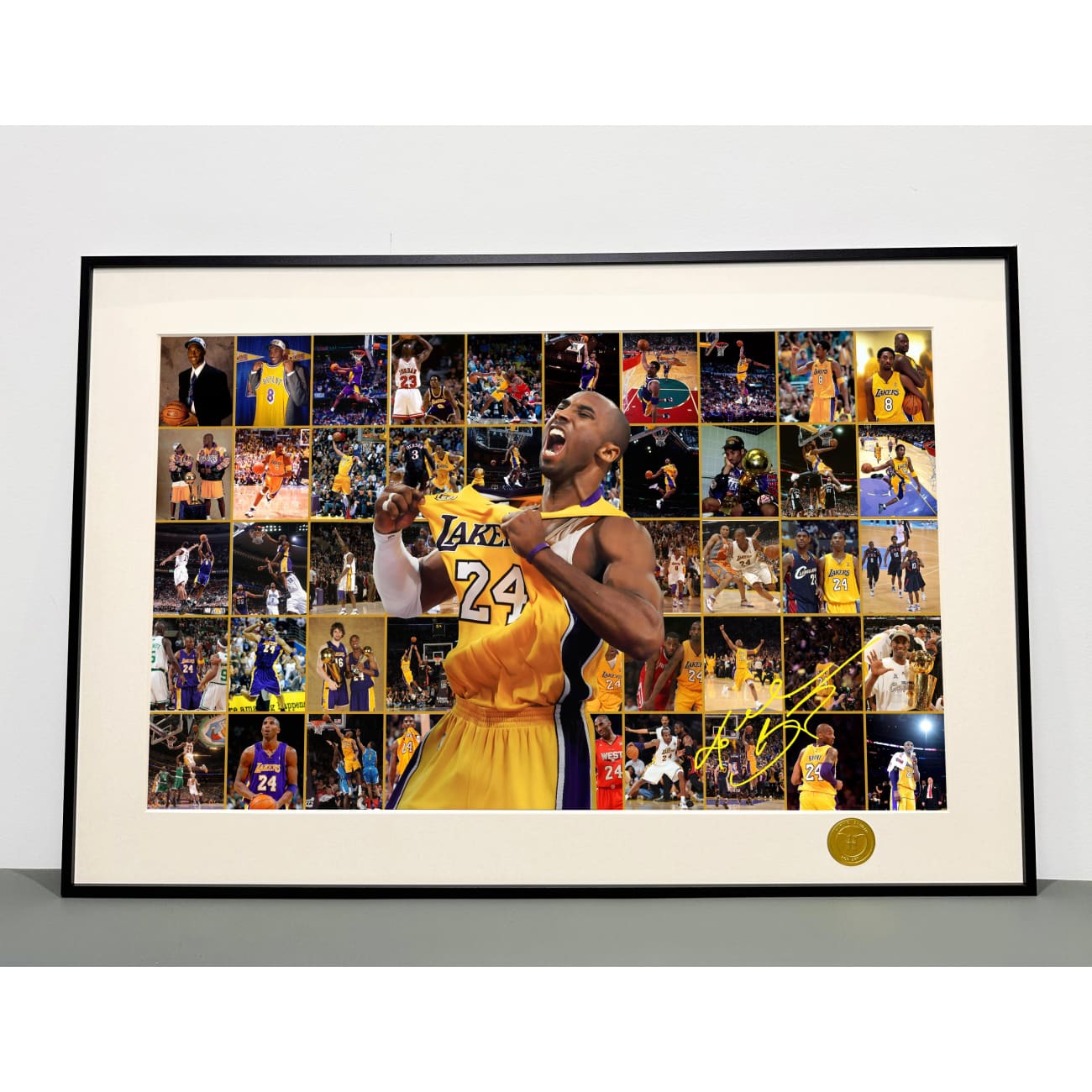 H-TWO Studio - Kobe Bryant Poster Frame