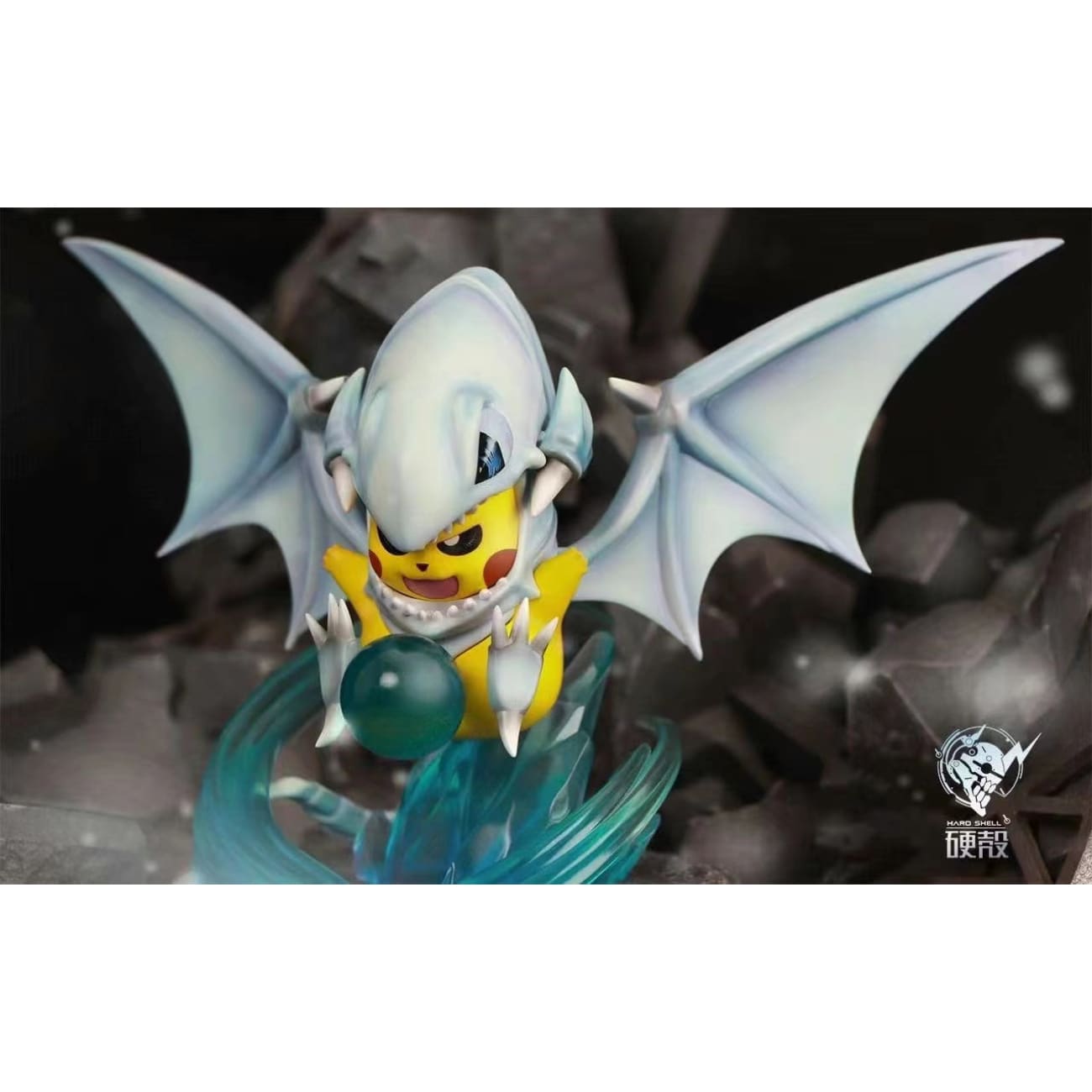 Hard Shell Studio - Pikachu cosplay as Blue Eyes 
