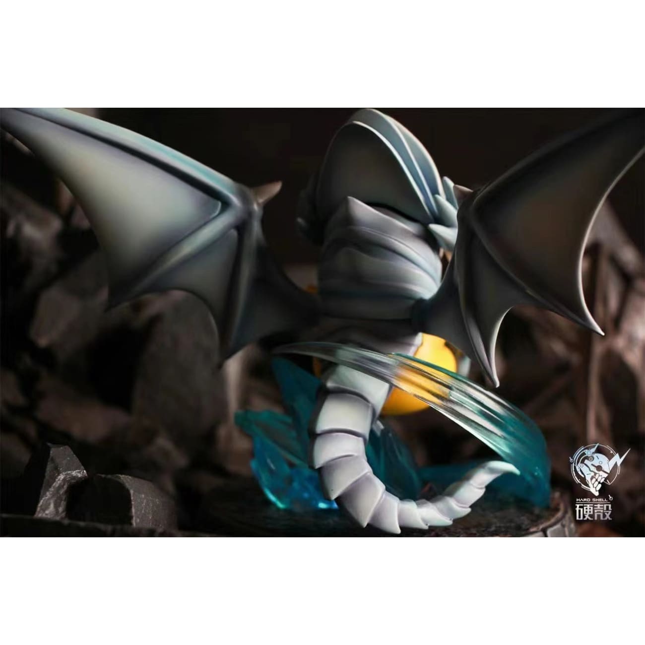 Hard Shell Studio - Pikachu cosplay as Blue Eyes 