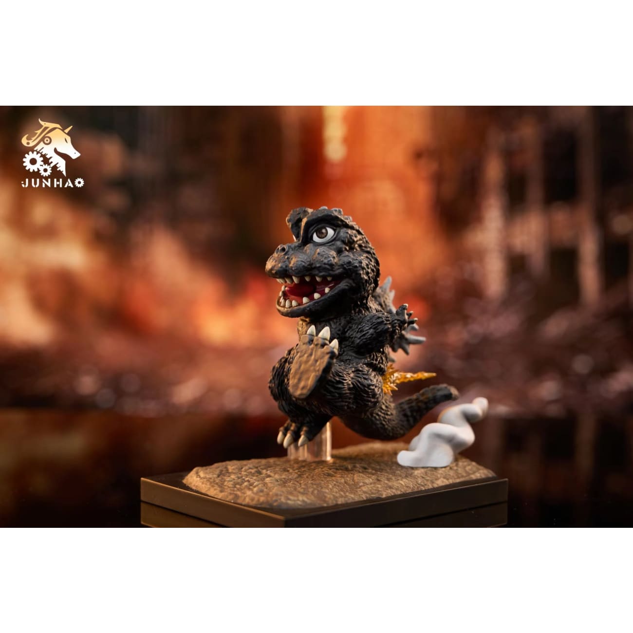 Hard Shell Studio - Running Godzilla