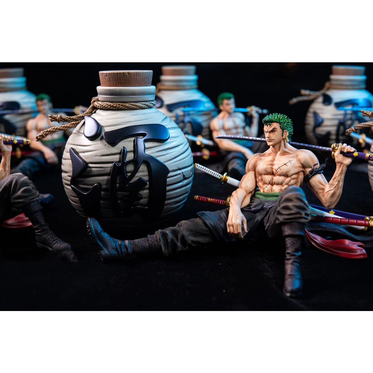 HS Studio - Wine Bottle Roronoa Zoro 
