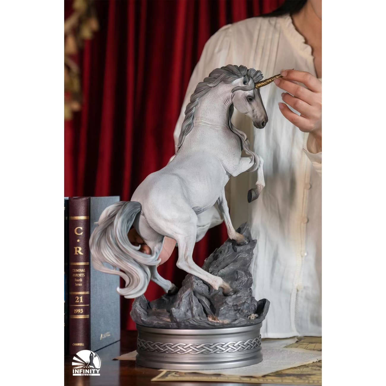 Infinity Studio - Unicorn