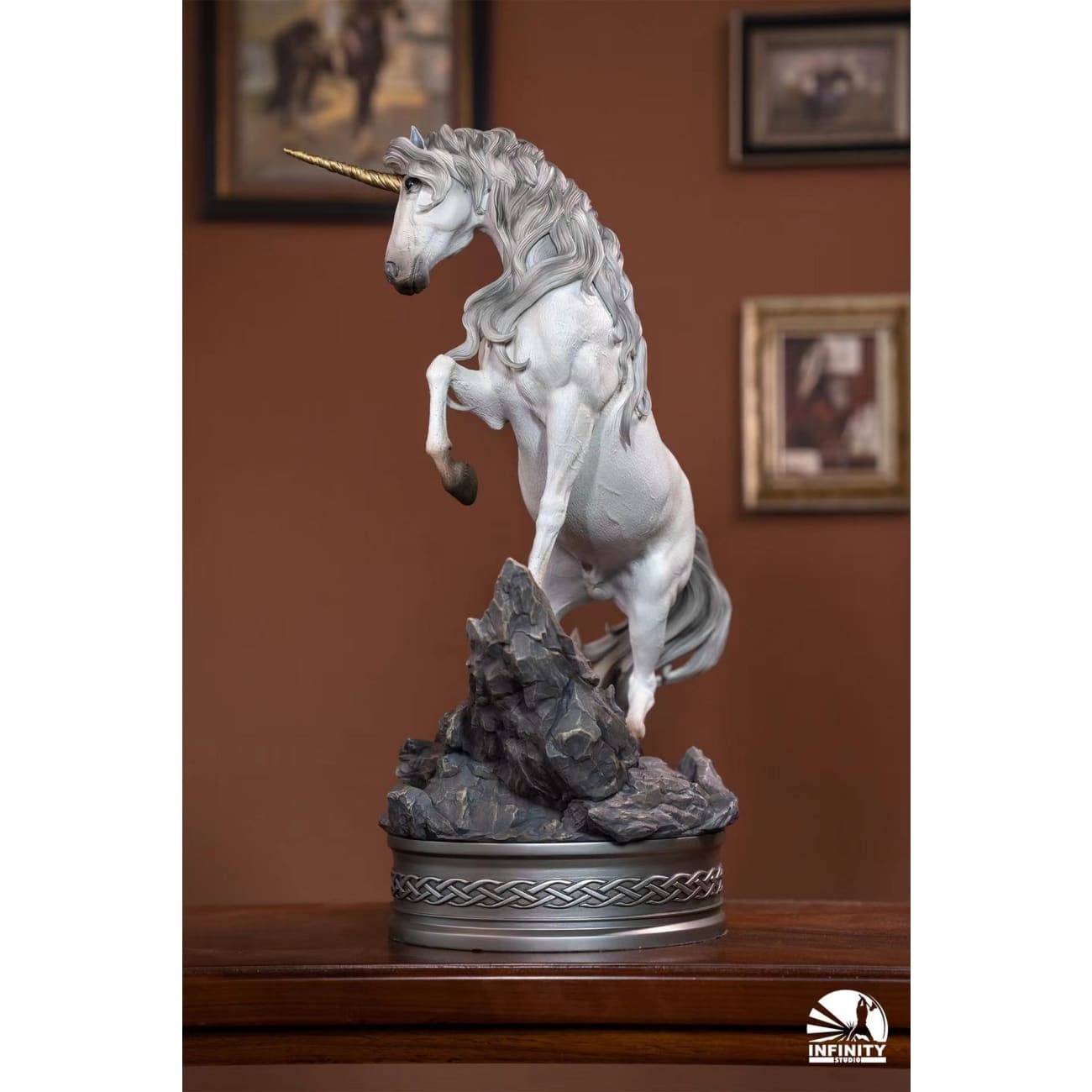 Infinity Studio - Unicorn