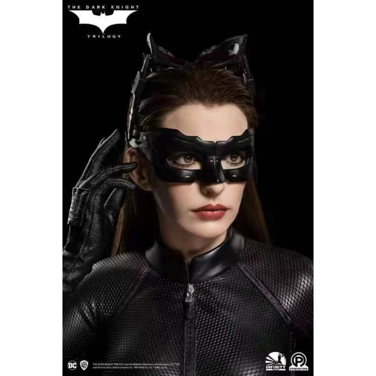 Infinity Studio X Penguin Toys - Catwoman by Anne Hathaway [1/1 scale]