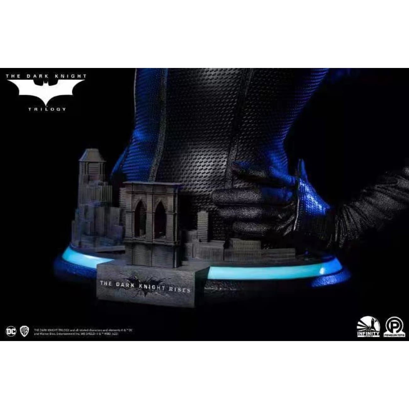 Infinity Studio X Penguin Toys - Catwoman by Anne Hathaway [1/1 scale]