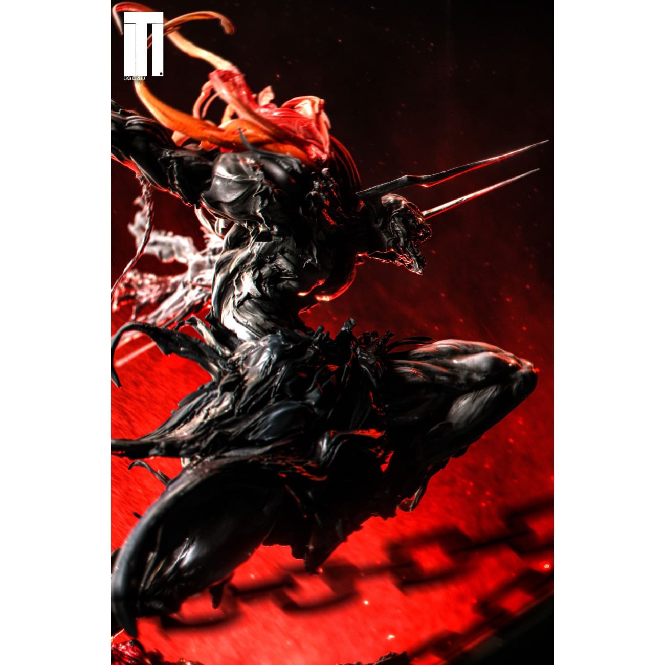 Iron Curtain Studio - Ichigo Kurosaki Hallow Form