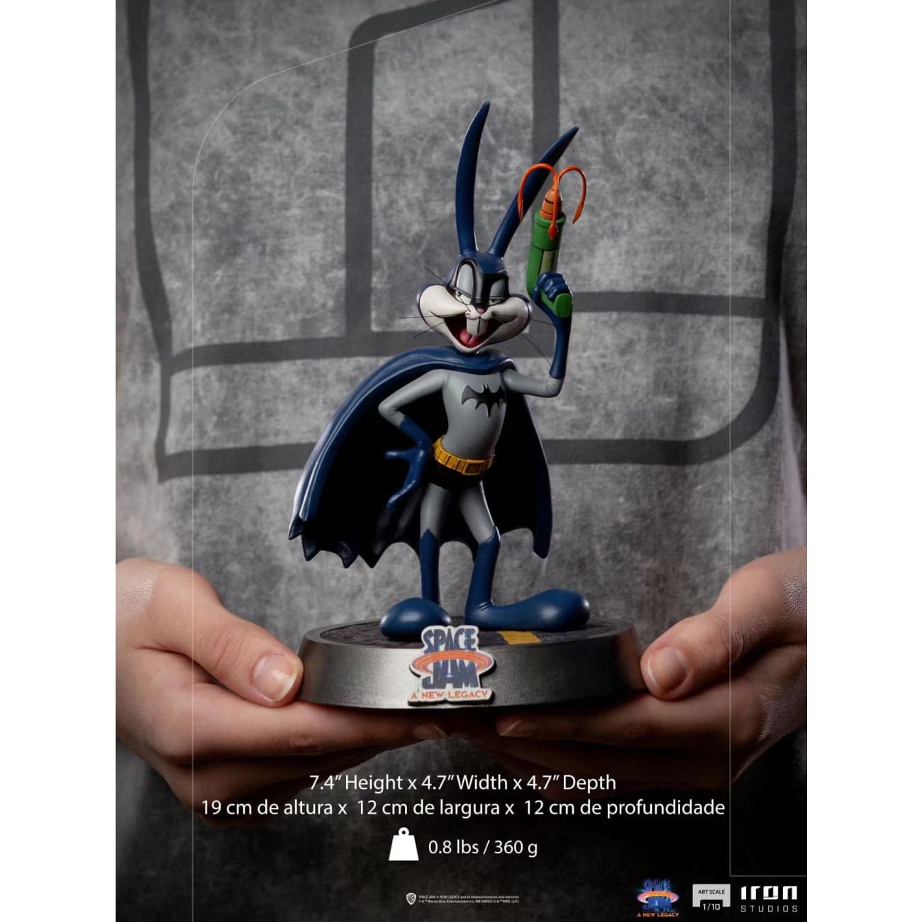 Iron Studios - Bugs Bunny cosplay batman/ Daffy Duck Cosplay superman 