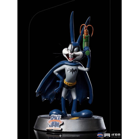 Iron Studios - Bugs Bunny cosplay batman/ Daffy Duck Cosplay superman 