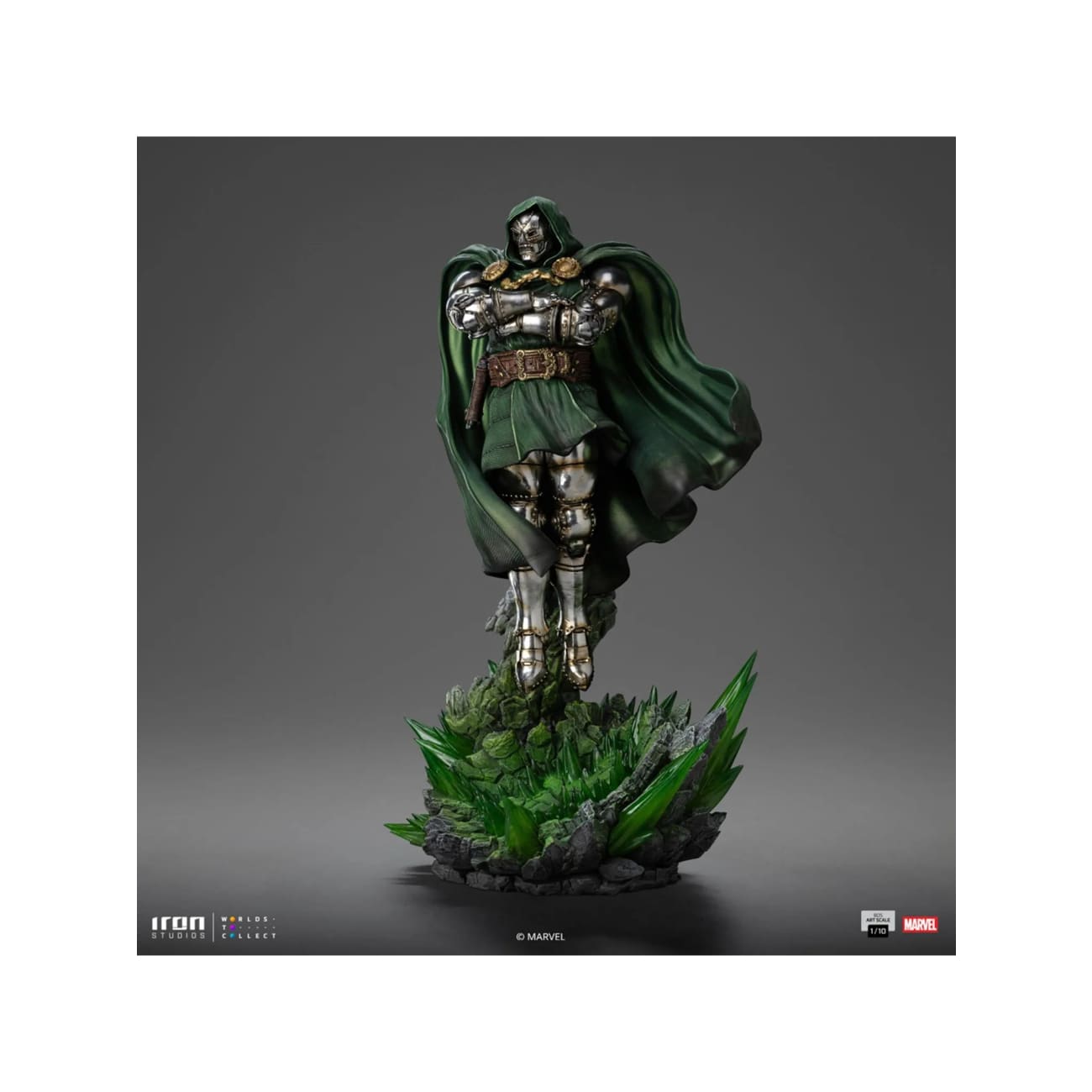 Iron Studios - Doctor Doom Standard Version [ MARCAS20225-10] / Deluxe Version [MARCAS20125-10] [2 Variants]