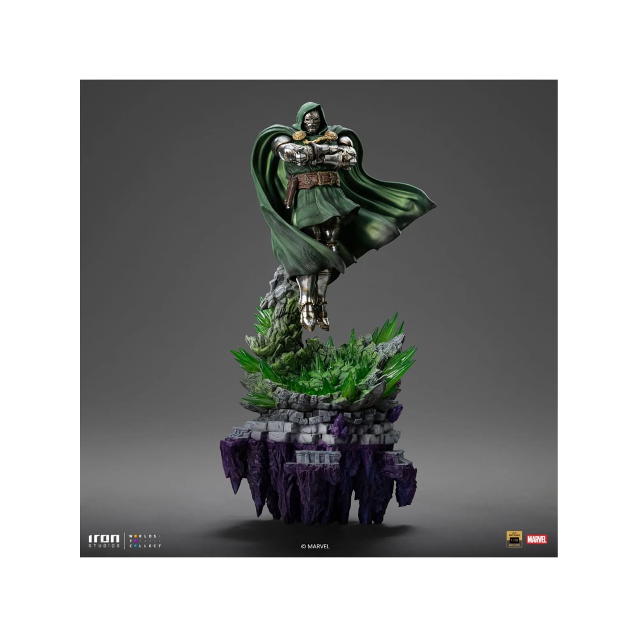 Iron Studios - Doctor Doom Standard Version [ MARCAS20225-10] / Deluxe Version [MARCAS20125-10] [2 Variants]