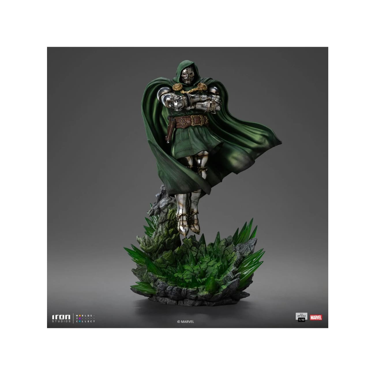 Iron Studios - Doctor Doom Standard Version [ MARCAS20225-10] / Deluxe Version [MARCAS20125-10] [2 Variants]