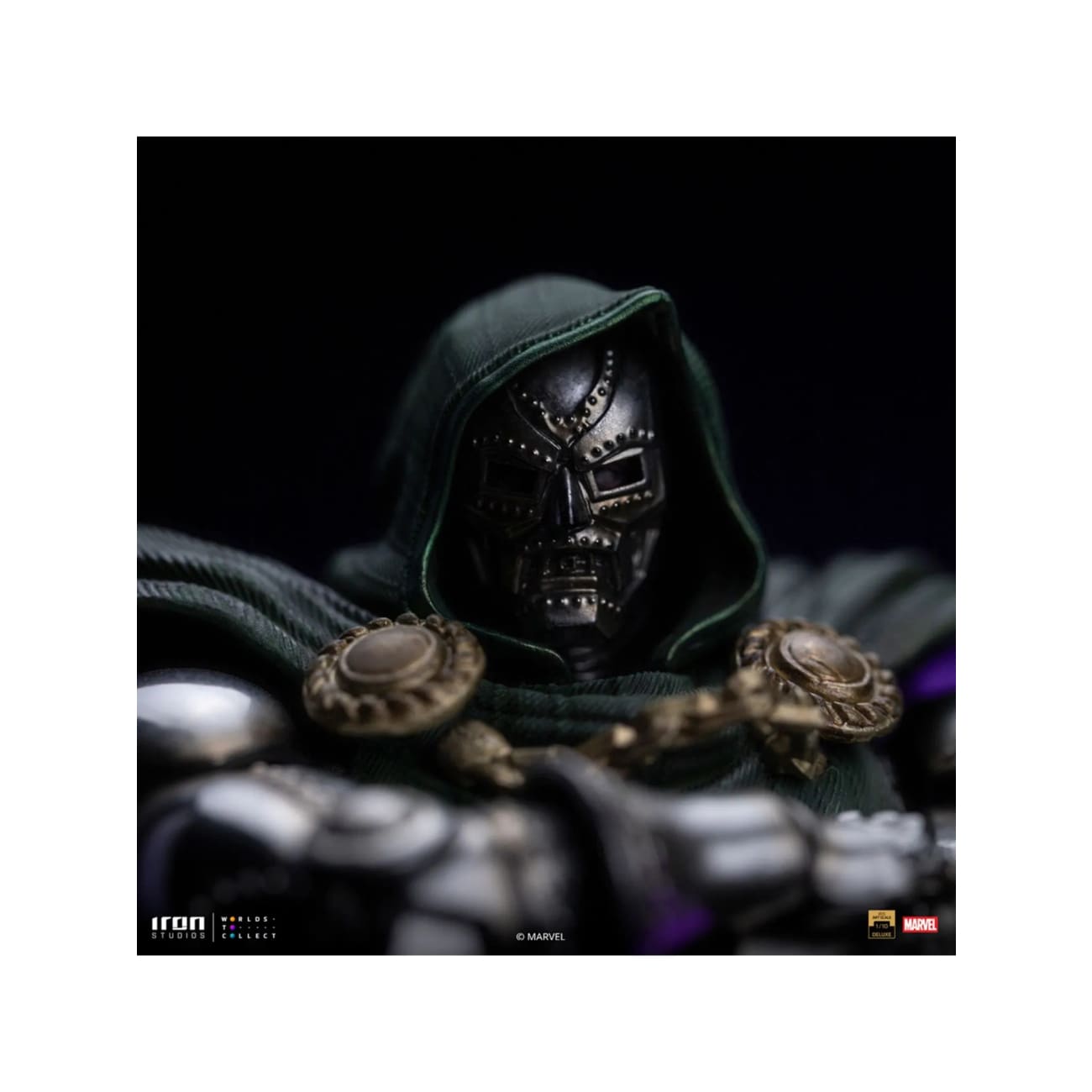 Iron Studios - Doctor Doom Standard Version [ MARCAS20225-10] / Deluxe Version [MARCAS20125-10] [2 Variants]