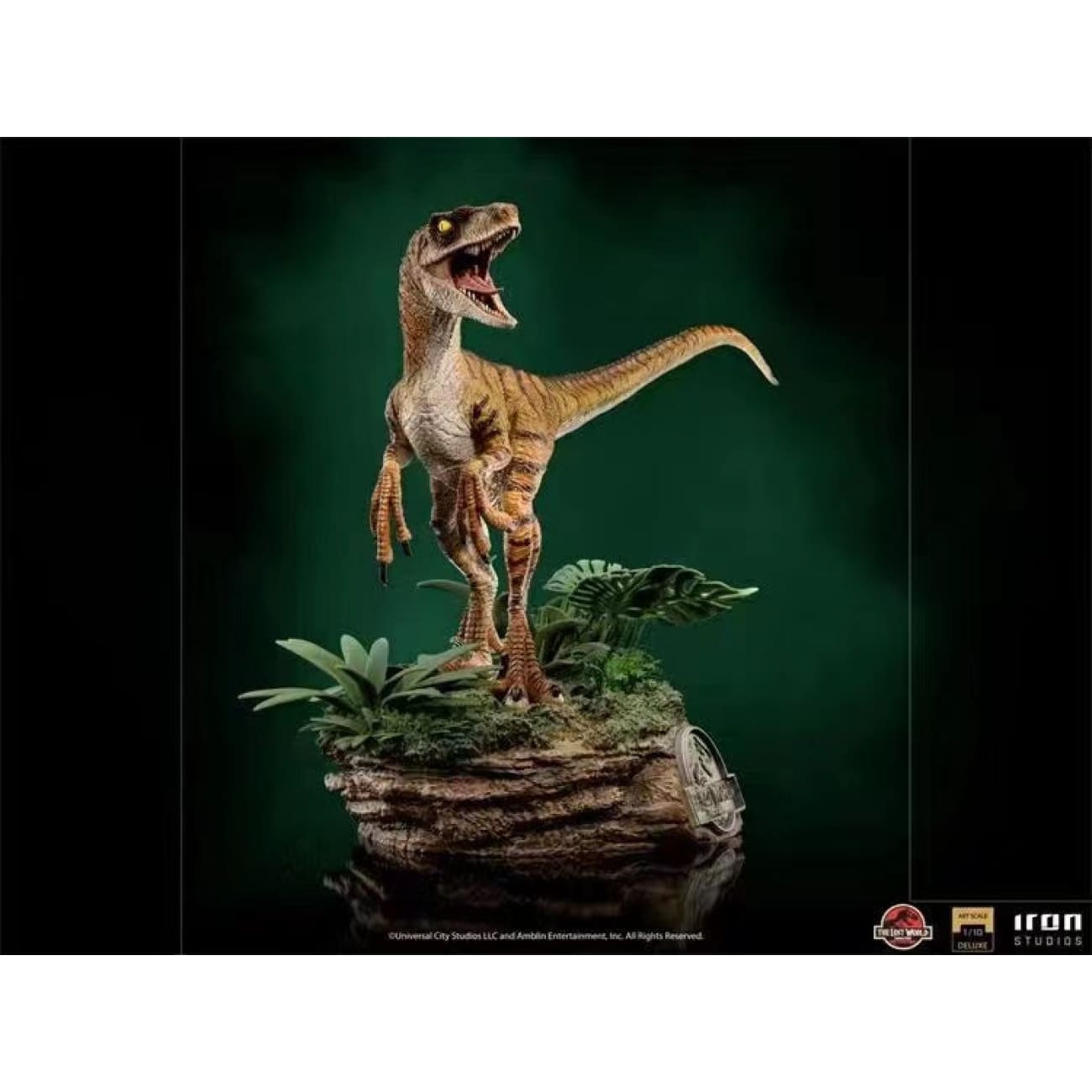 Iron Studios - Velociraptor [2 Variants]