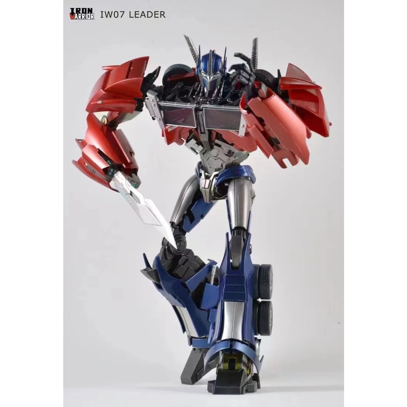 Iron Warrior Studio - Optimus Prime 2.0 IW-07 Leader