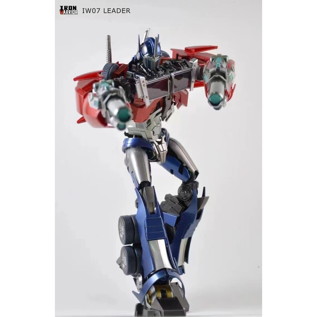 Iron Warrior Studio - Optimus Prime 2.0 IW-07 Leader