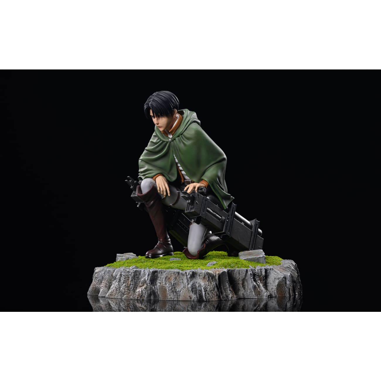 JR Studio - Levi Ackerman / Erwin Smith [3 Variants]