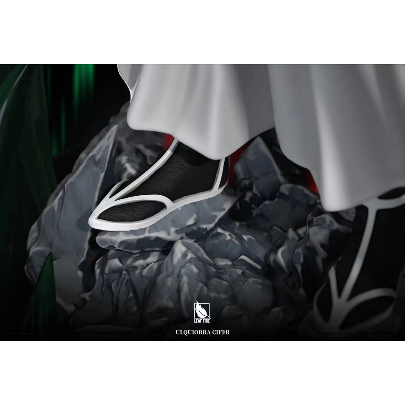 Leaf Fire Studio - Ulquiorra Cifer [2 Variants]
