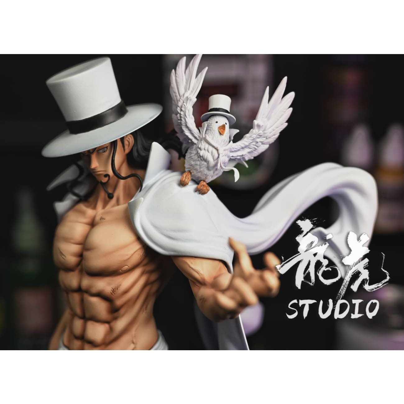 Long Hu Studio - Standing Rob Lucci [2 Variants]
