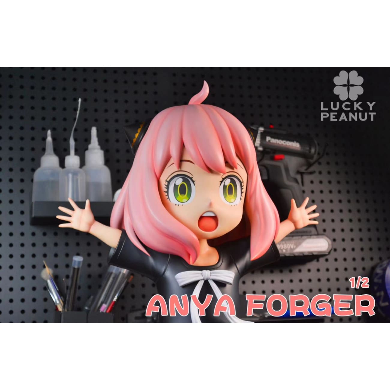 Lucky Peanut Studio - Anya Forger Asking Hug