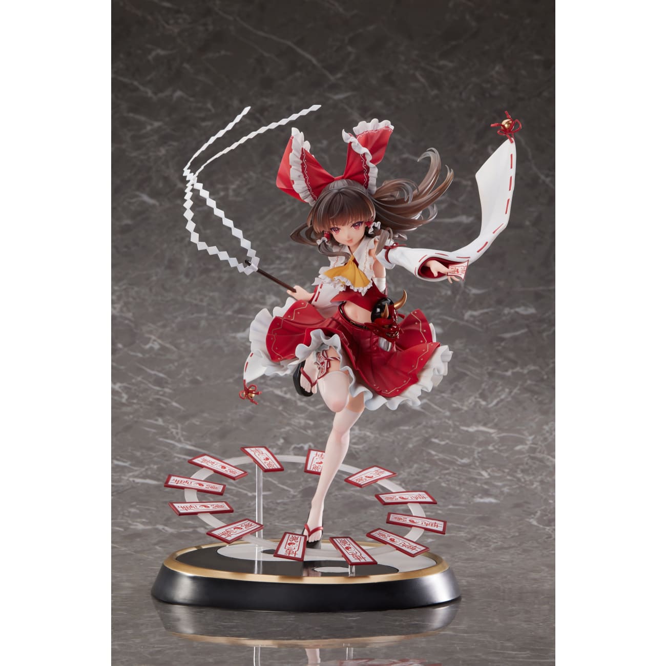 Magi Arts - Reimu Hakurei [2 Variants]