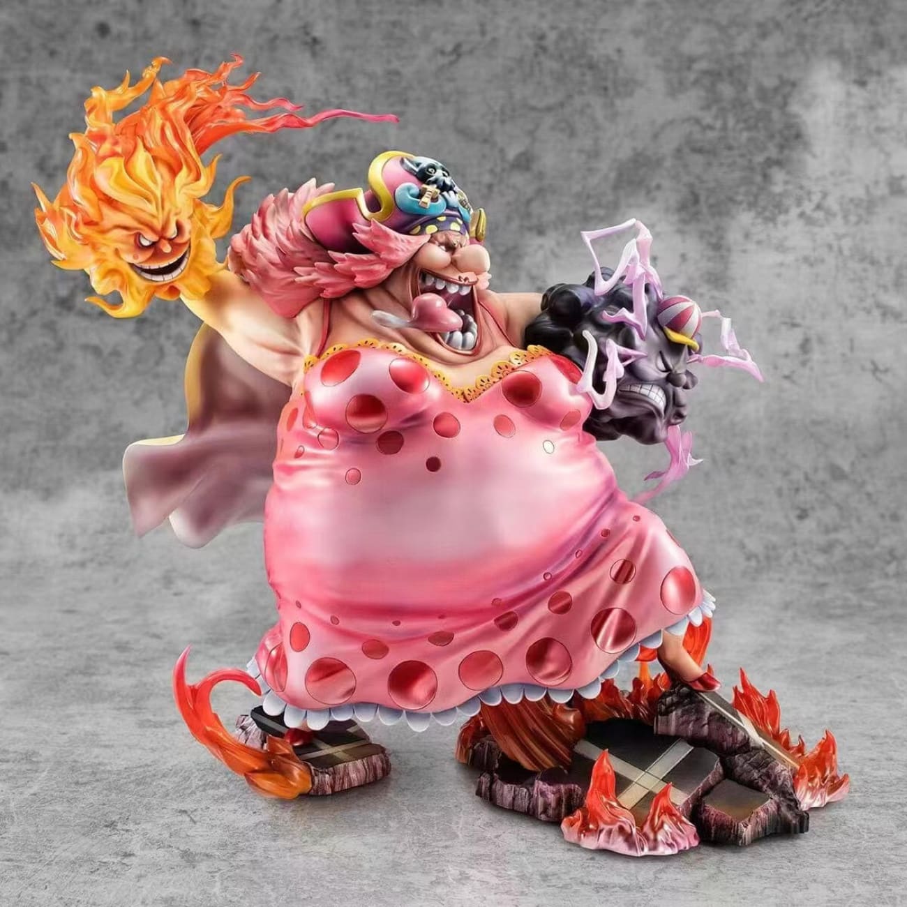 MegaHouse - Big Mom Charlotte Linlin