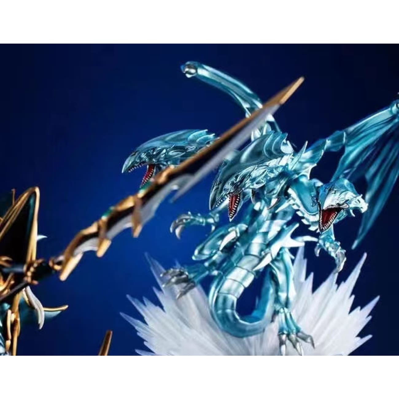 MegaHouse - Blue-Eyes Ultimate Dragon 