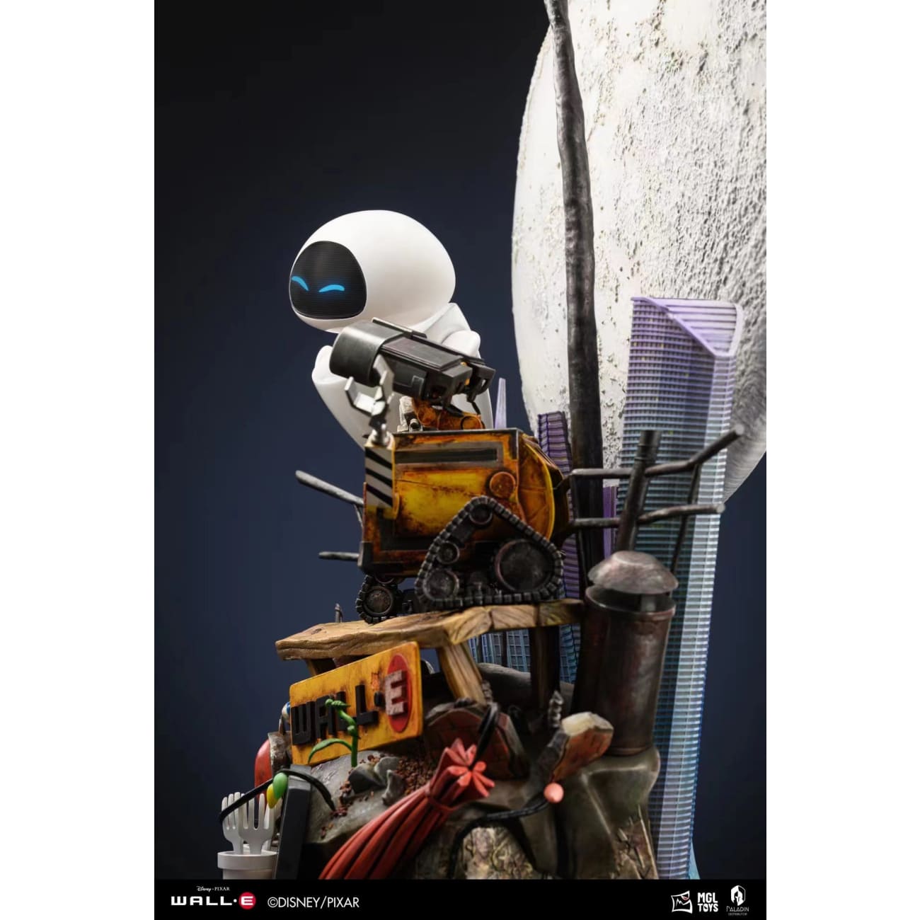 MGL TOYS - WALL-E & EVE