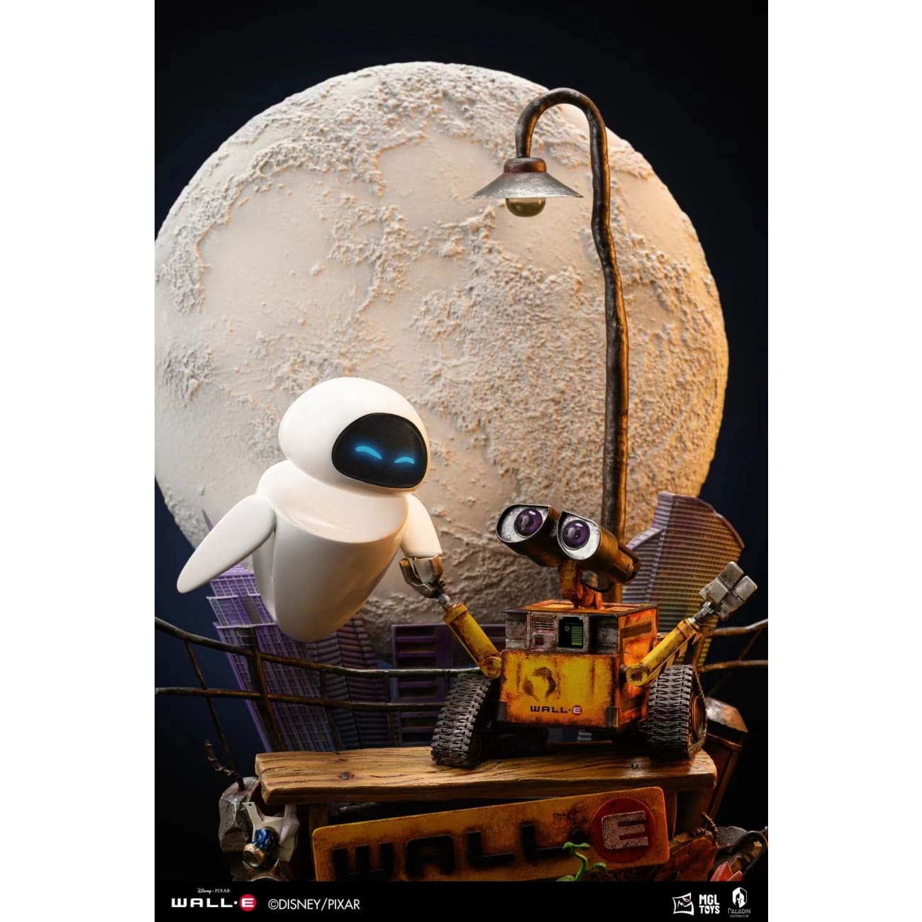 MGL TOYS - WALL-E & EVE