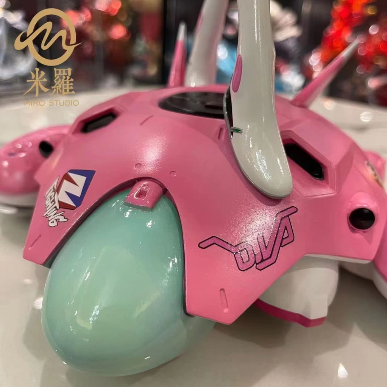 Miro Studio - DVA Gamer girl [1/4 scale]