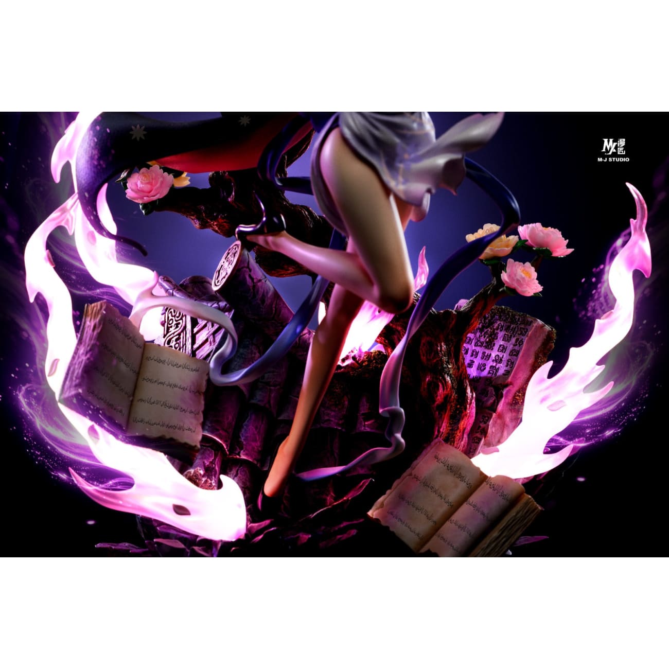 MJ Studio - The Elegant Nico Robin [2 Variants]
