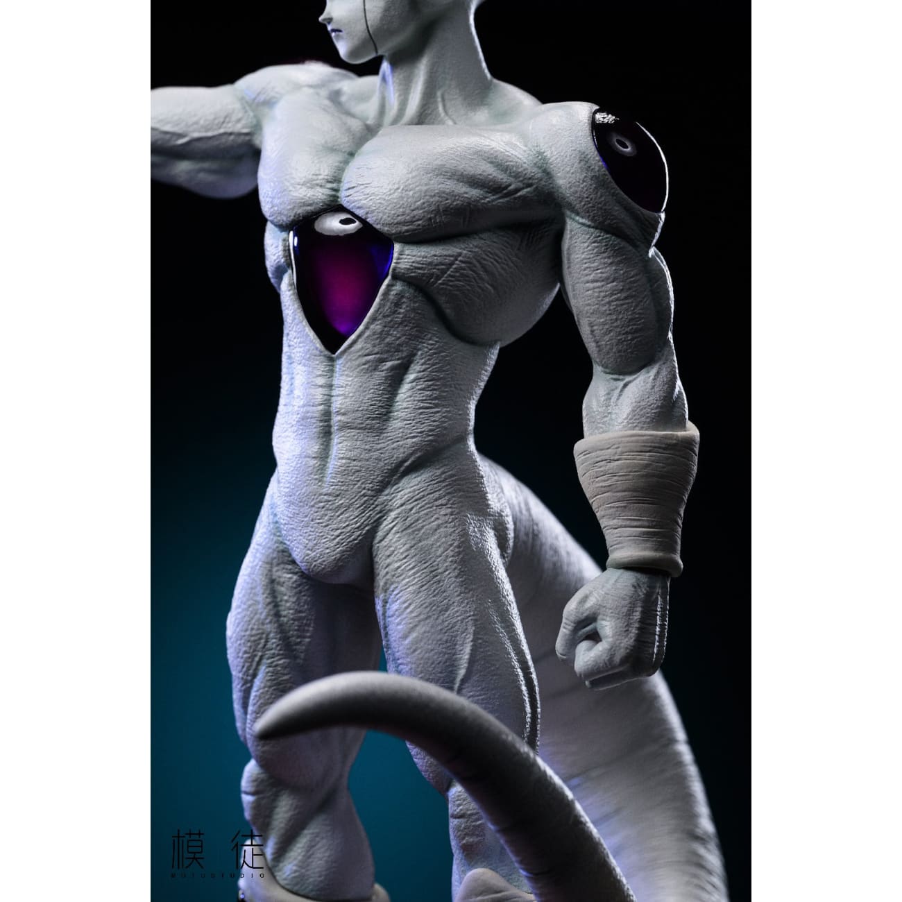 Mo Tu Studio / MT Studio - Frieza