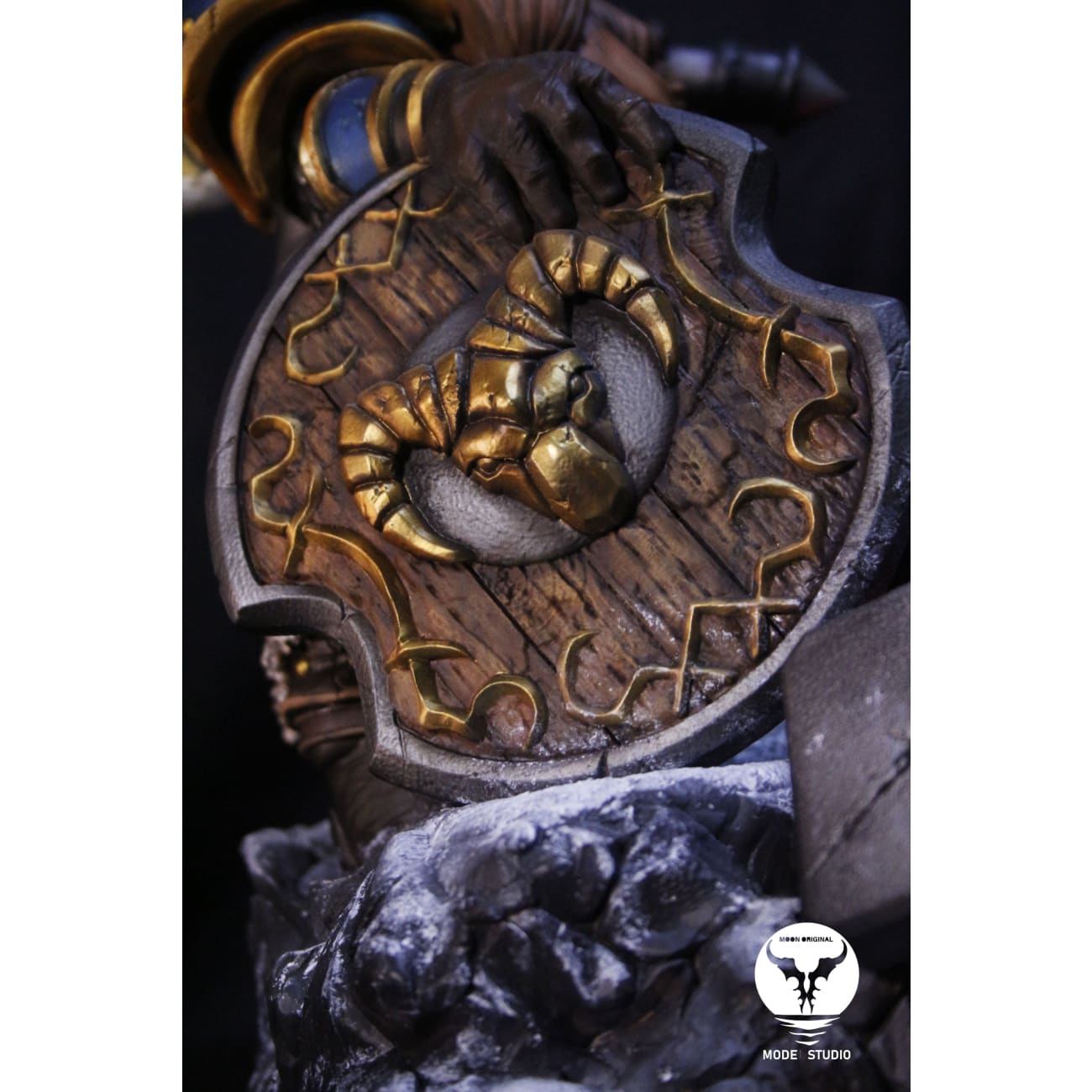 Moon Model Studio - Mountain King
