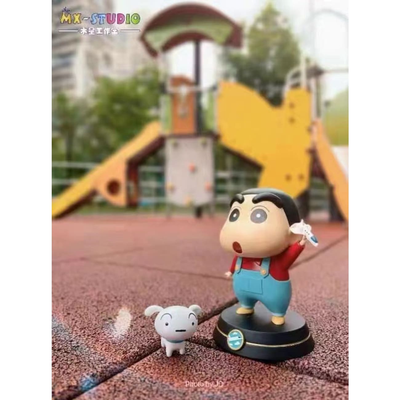 MX Studio - Airplane Shin Chan 