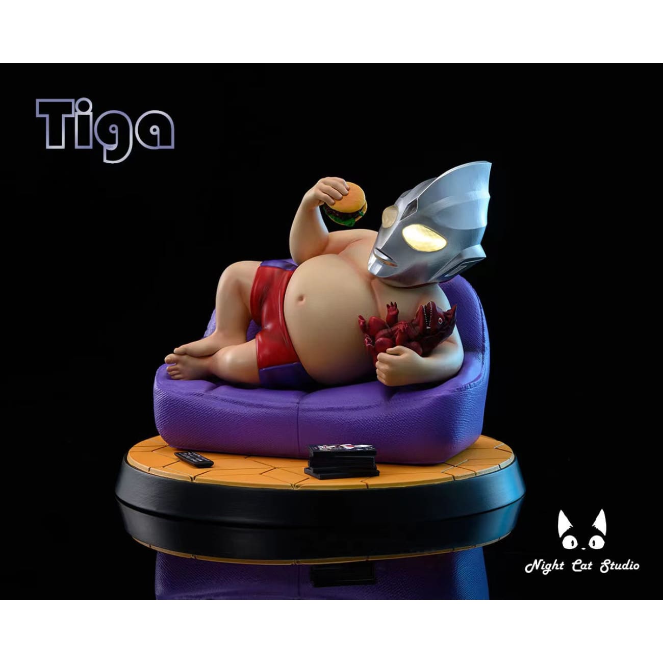Night Cat Studio - Couch Potato with Ultraman Tiga Helmut