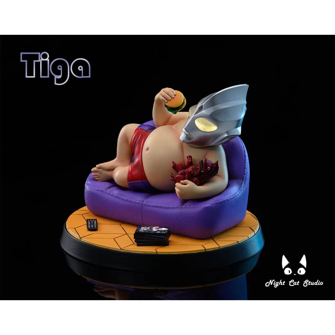 Night Cat Studio - Couch Potato with Ultraman Tiga Helmut