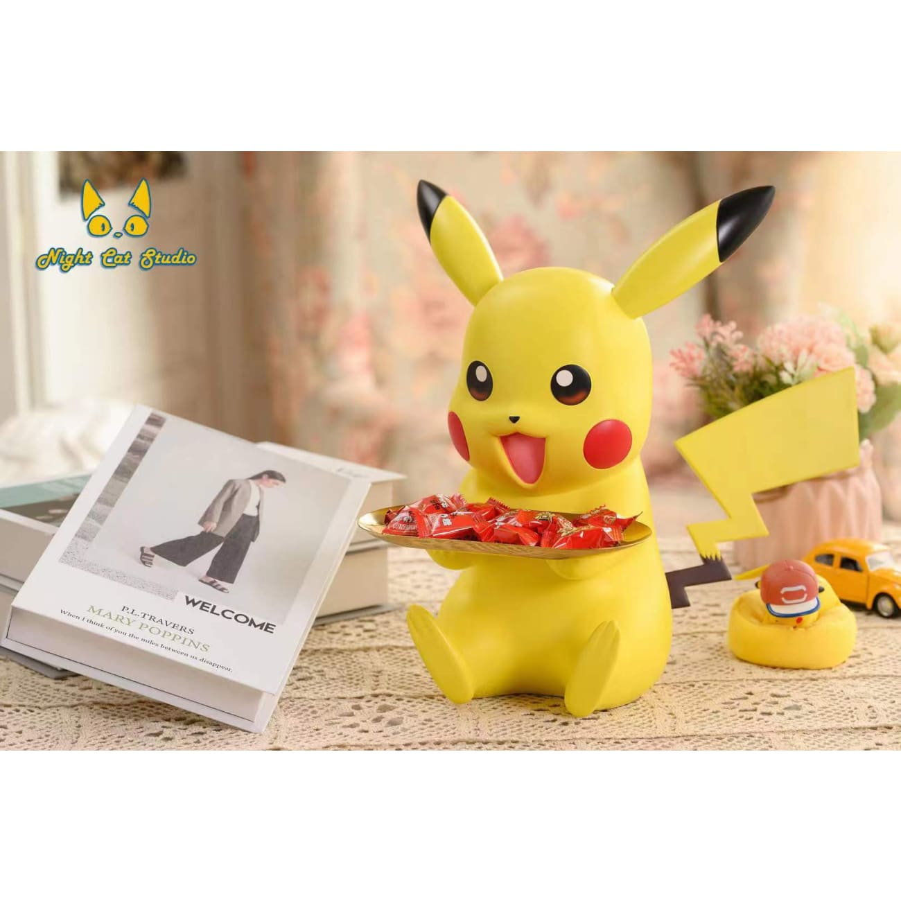 Night Cat Studio - Holding Plate Pikachu