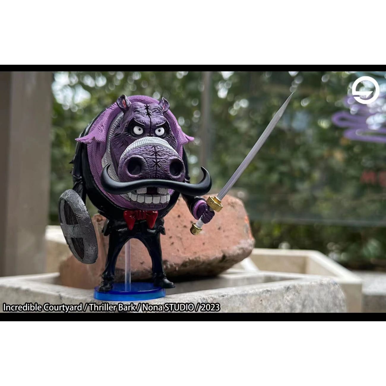 Nona Studio - Hippo Gentleman