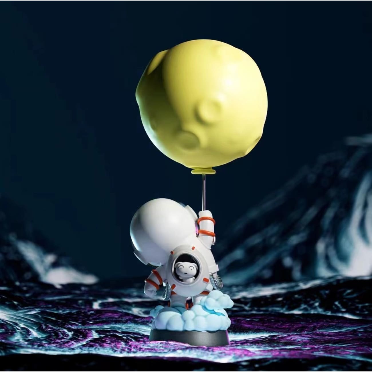 NPC - Crayon Shinchan Cosplay Astronaut