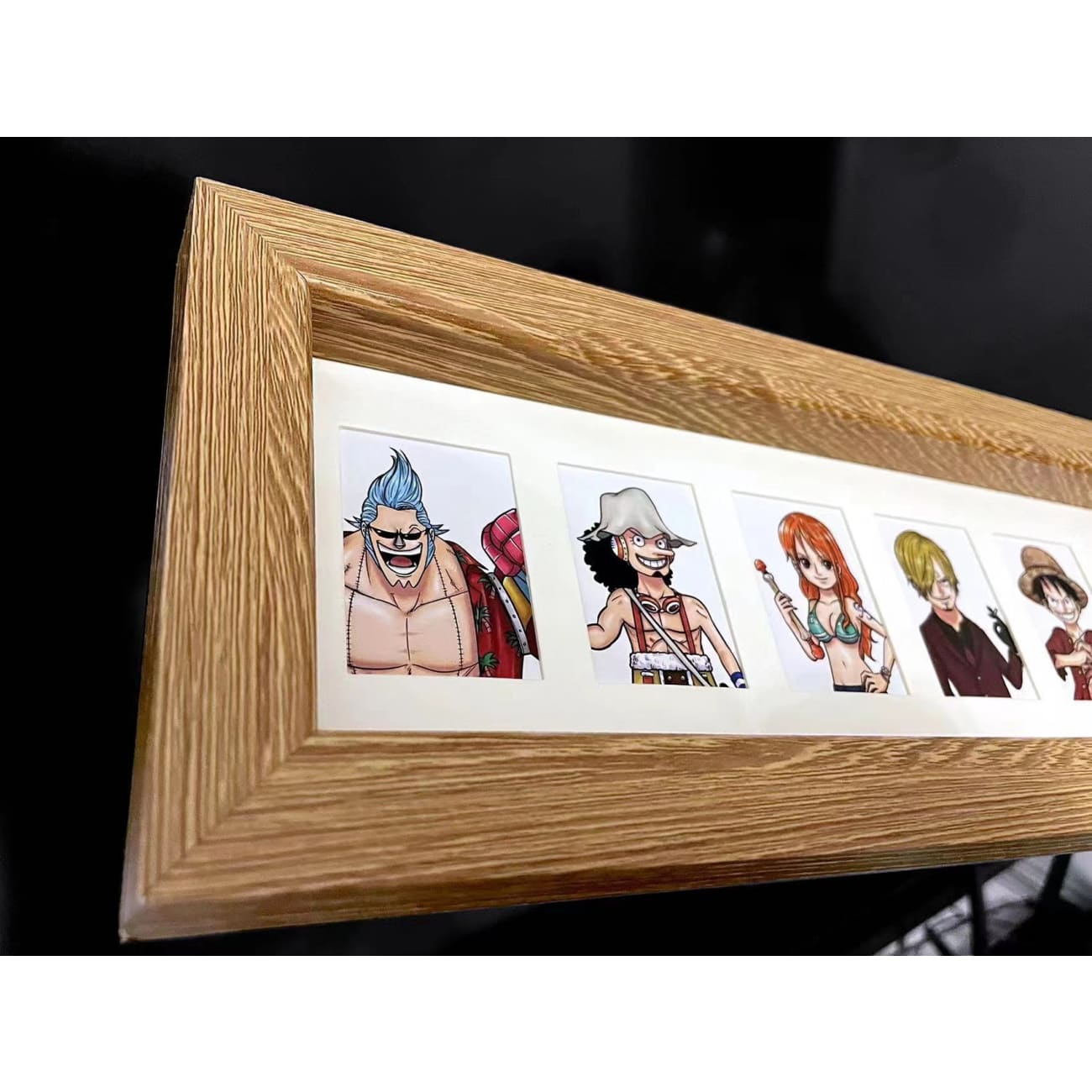 One Piece Cute Passport Photos Frame [47cm x 12cm]