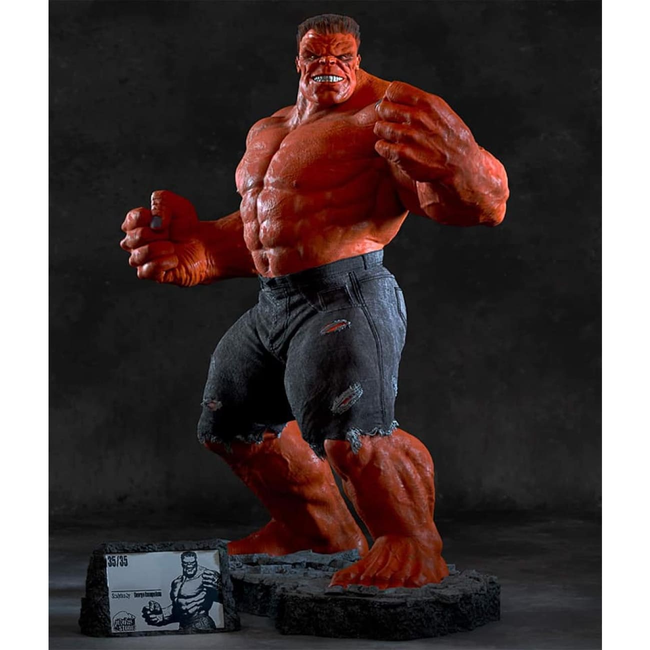 Oomph Studios - Red Hulk [1/4 scale]
